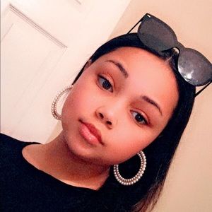 Meet your Posher, Kiley